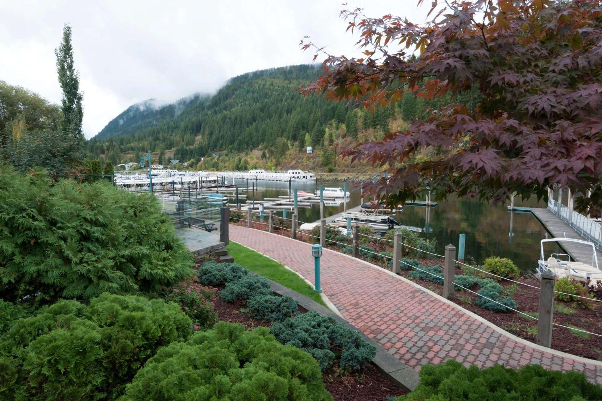 Hotel Super 8 By Wyndham Sicamous Extérieur photo