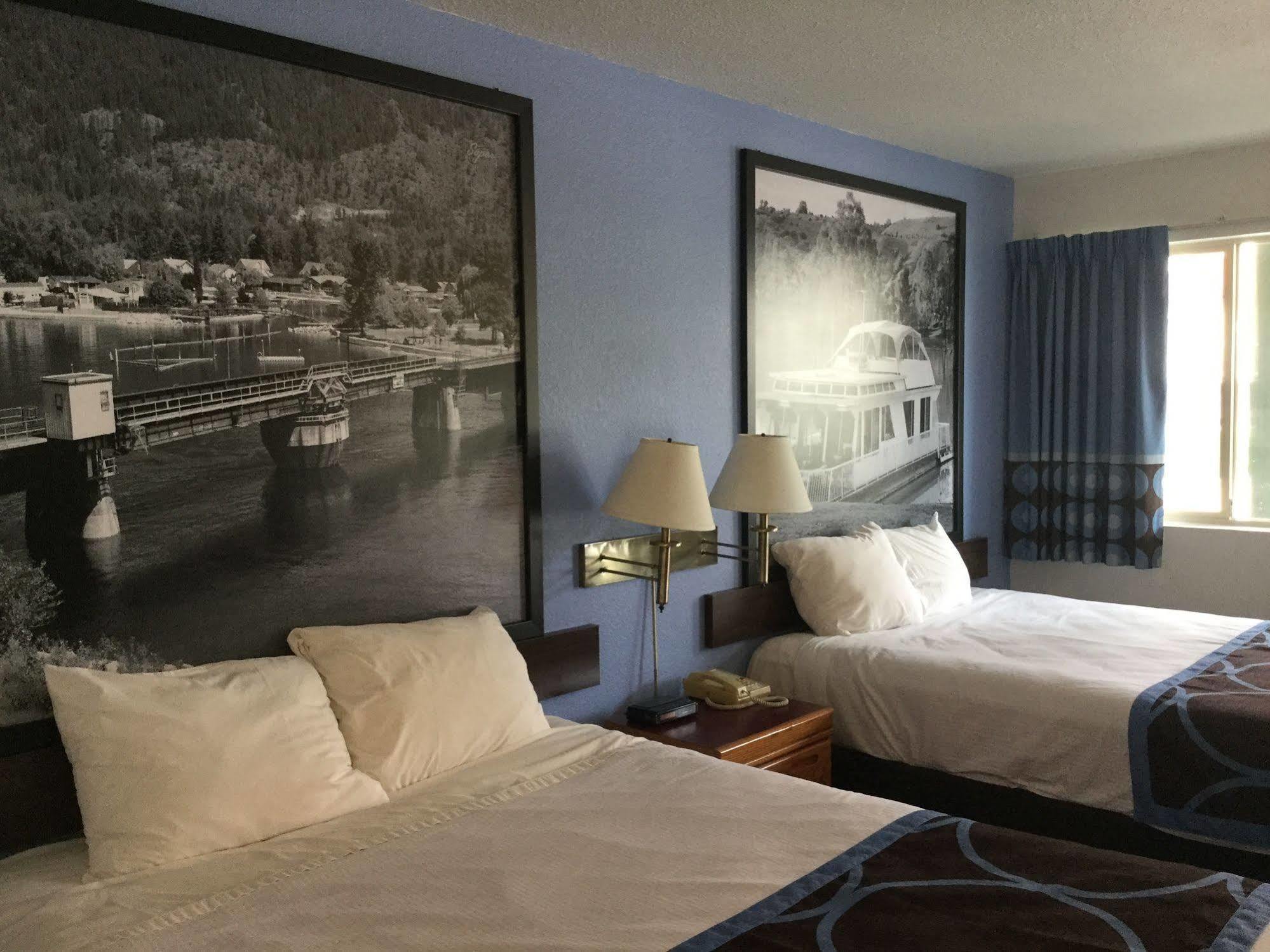 Hotel Super 8 By Wyndham Sicamous Extérieur photo