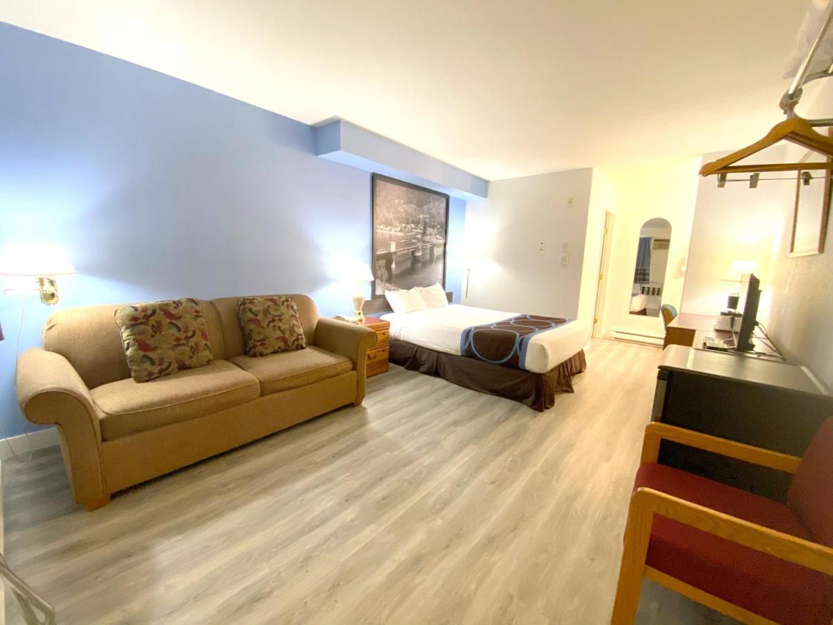 Hotel Super 8 By Wyndham Sicamous Extérieur photo