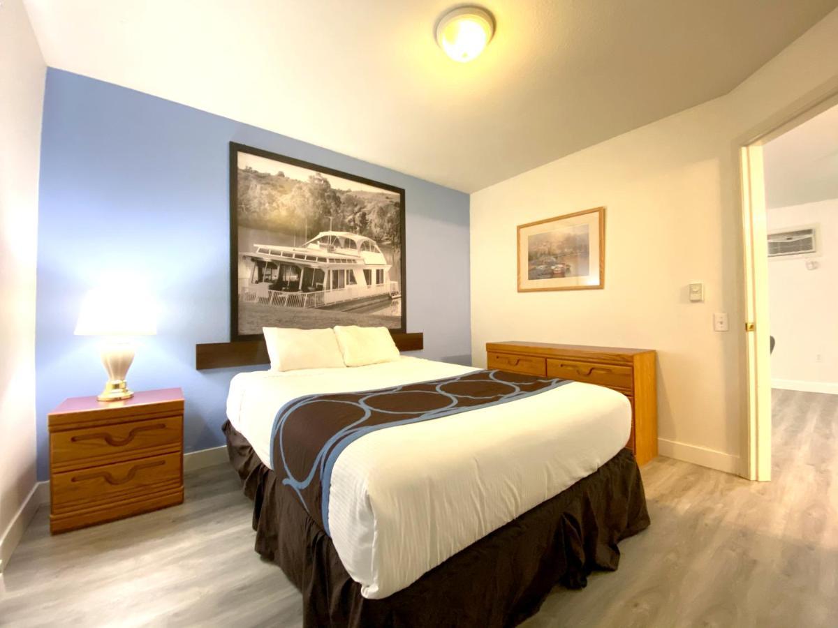 Hotel Super 8 By Wyndham Sicamous Extérieur photo